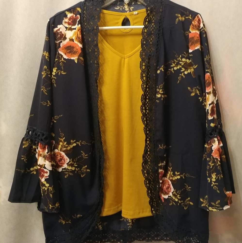 ✨Last One✨Navy Boho Floral Kimono Cardigan - Picture 8 of 8